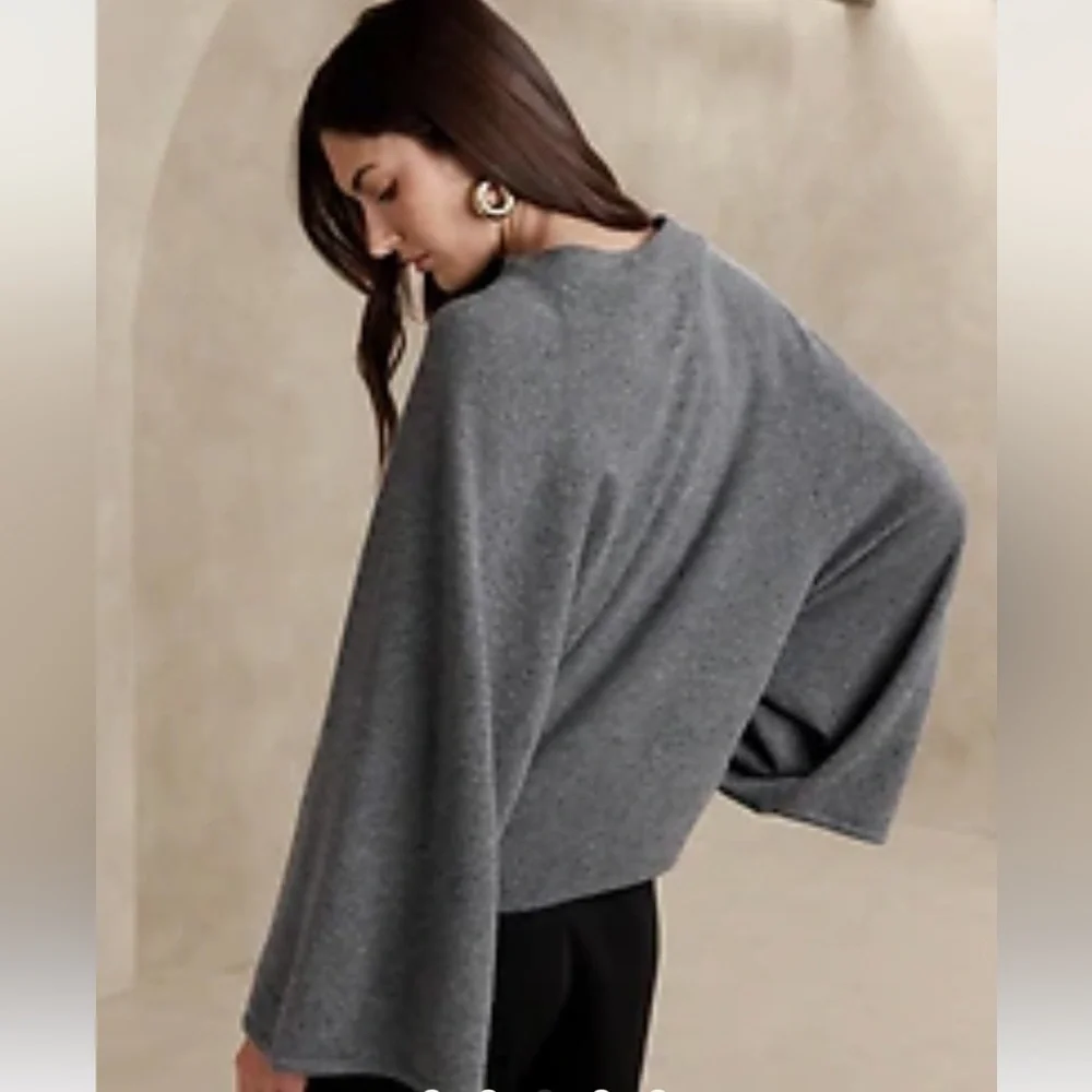NWT BANANA REPUBLIC CALVINA CASHMERE TOP - Picture 1 of 9